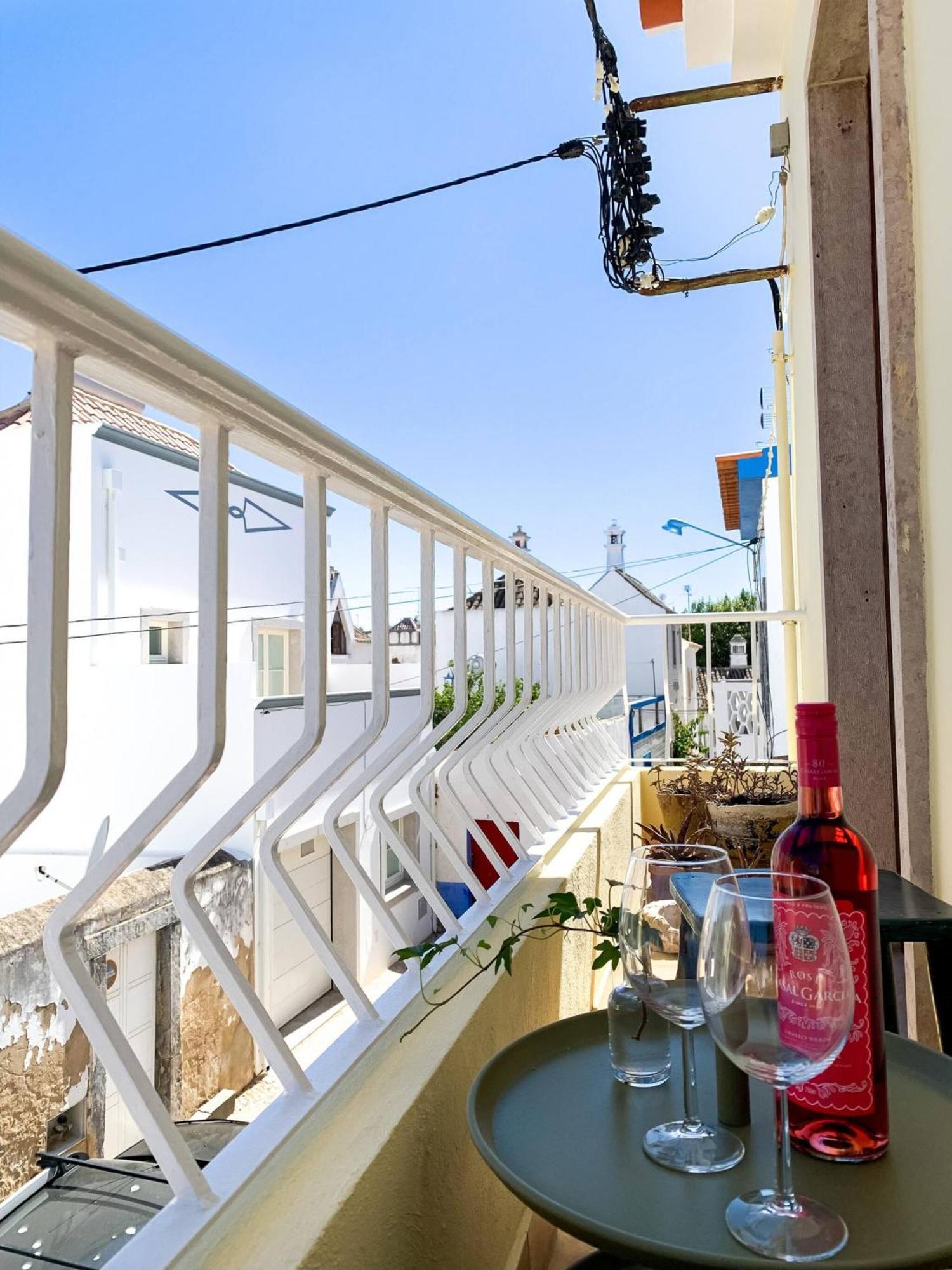 Chic Suite Figueiras W Balcony In Taviras Historical Centre Dış mekan fotoğraf